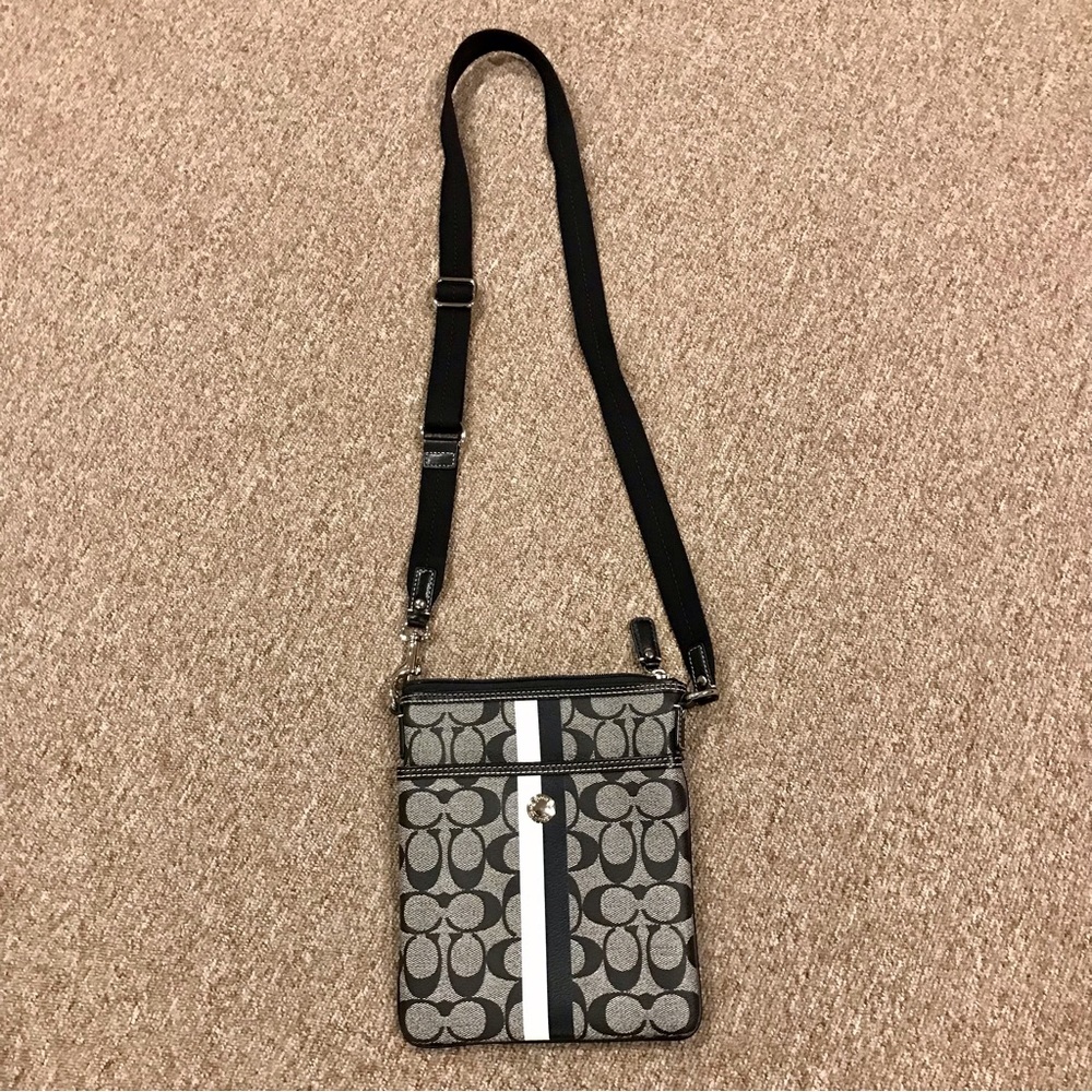 Coach Black and White Crossbody Bag - Picture 4 of 9